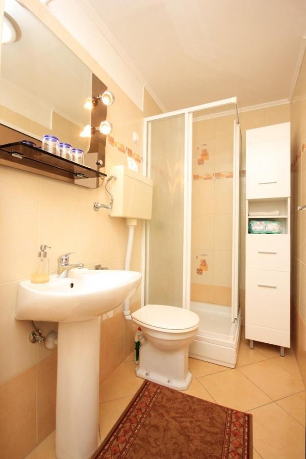 Apartments And Rooms By The Sea Medveja, Opatija - 2305 ลอฟราน ภายนอก รูปภาพ