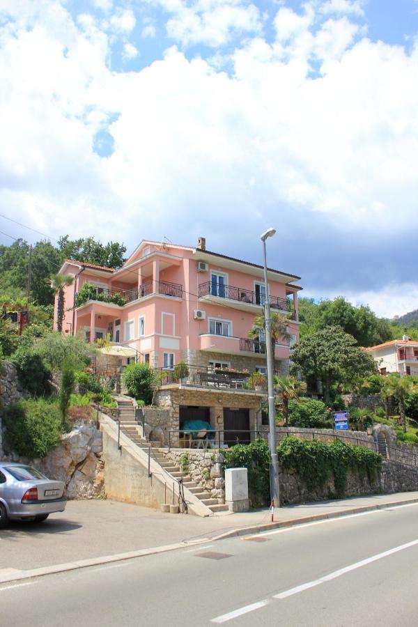 Apartments And Rooms By The Sea Medveja, Opatija - 2305 ลอฟราน ภายนอก รูปภาพ