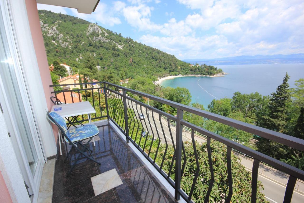 Apartments And Rooms By The Sea Medveja, Opatija - 2305 ลอฟราน ภายนอก รูปภาพ