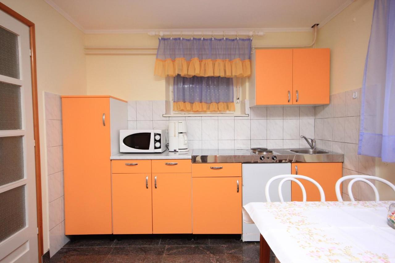 Apartments And Rooms By The Sea Medveja, Opatija - 2305 ลอฟราน ภายนอก รูปภาพ