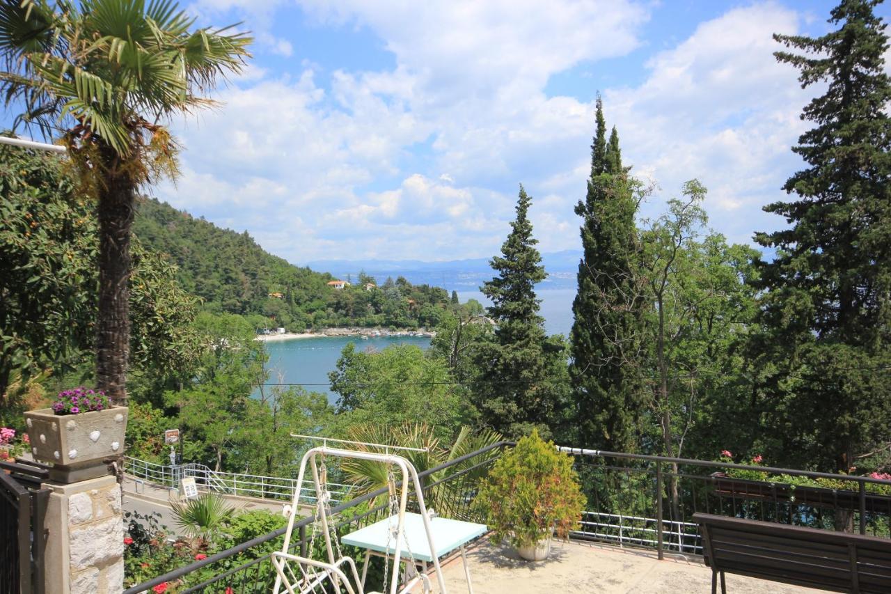Apartments And Rooms By The Sea Medveja, Opatija - 2305 ลอฟราน ภายนอก รูปภาพ