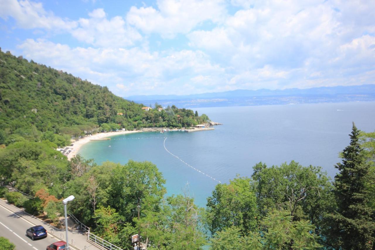 Apartments And Rooms By The Sea Medveja, Opatija - 2305 ลอฟราน ภายนอก รูปภาพ