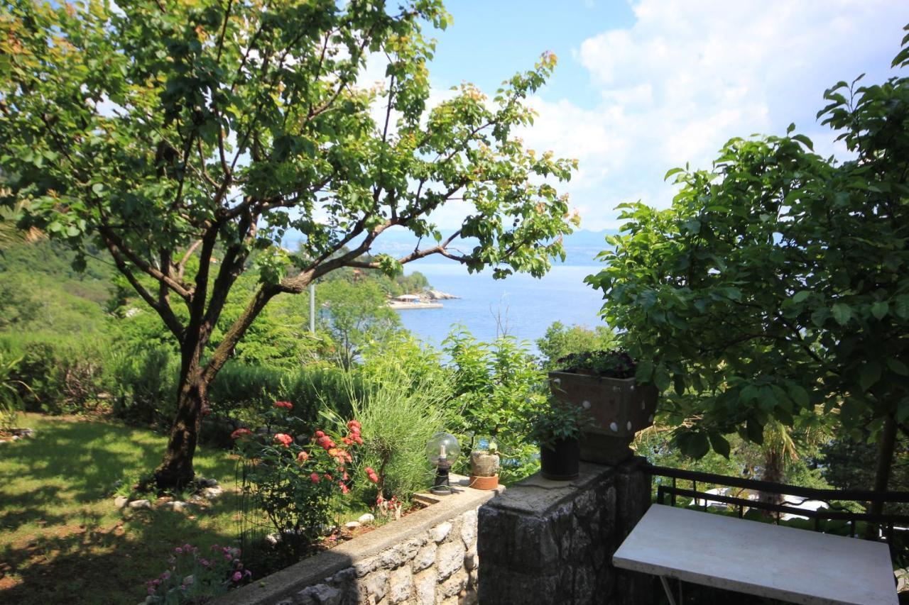 Apartments And Rooms By The Sea Medveja, Opatija - 2305 ลอฟราน ภายนอก รูปภาพ